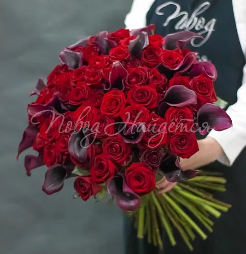 РОЗЫ Букет Настоящий Полковник