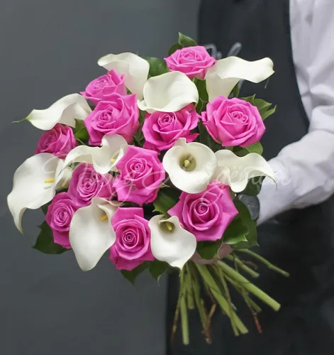 РОЗЫ Букет Пятый океан