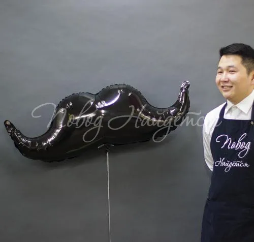 Фигуры большие Усы черные