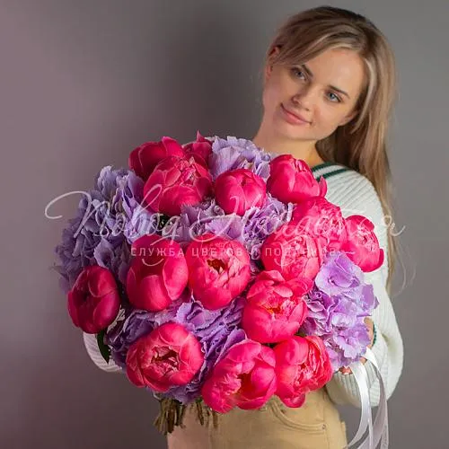 ПИОНЫ Букет Удивительная дама