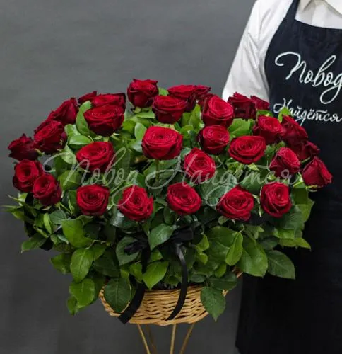 Траурные композиции Букет Траурная корзина №2