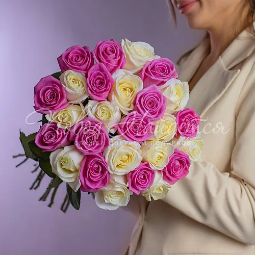 25 роз Букет Клубника со сливками