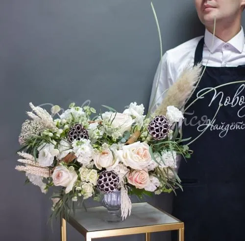 Настольные композиции Цветочная композиция Элегантный
