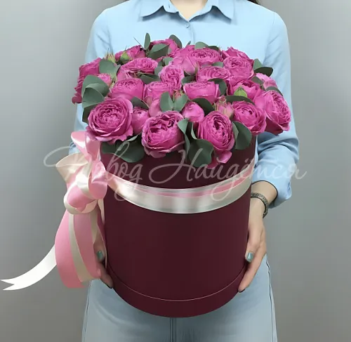 Цветы в шляпной коробке Корзина Бомбастик