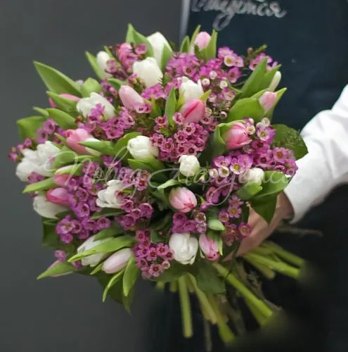 ТЮЛЬПАНЫ Букет Весенние ласточки