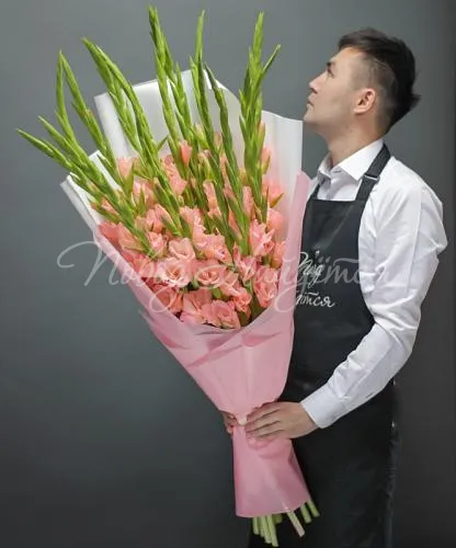 ГЛАДИОЛУСЫ Букет Искры костра