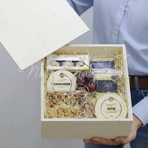 Подарочные корзины Набор сыров