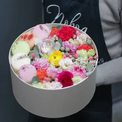 Коробки с макарун Корзина Мотивы любви