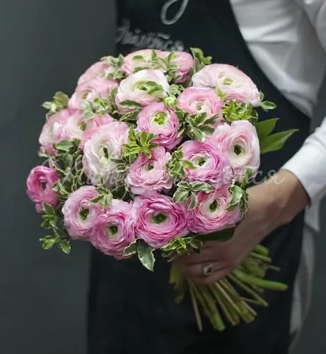 Букеты с РАНУНКУЛЮСАМИ Букет Беззаботное счастье