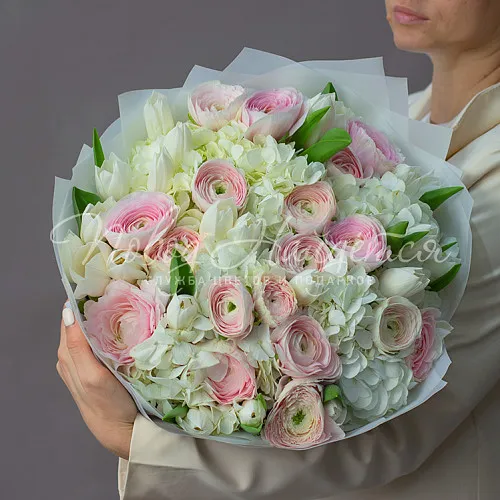 Букеты с РАНУНКУЛЮСАМИ Букет Привет, апрель