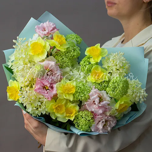 Букеты с РАНУНКУЛЮСАМИ Букет В душе весна