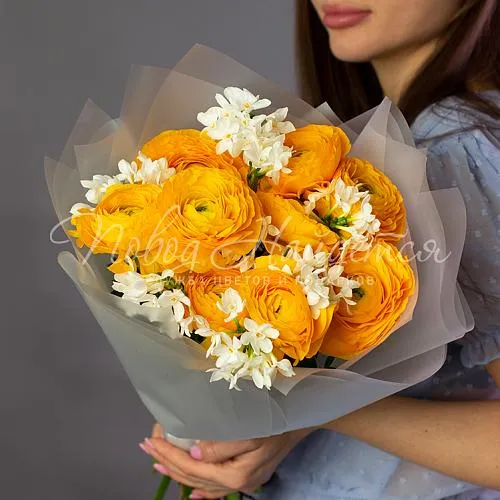 Букеты с РАНУНКУЛЮСАМИ Букет Ласковая принцесса