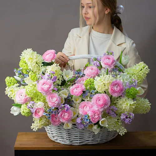 Букеты с РАНУНКУЛЮСАМИ Букет Чарующая незнакомка