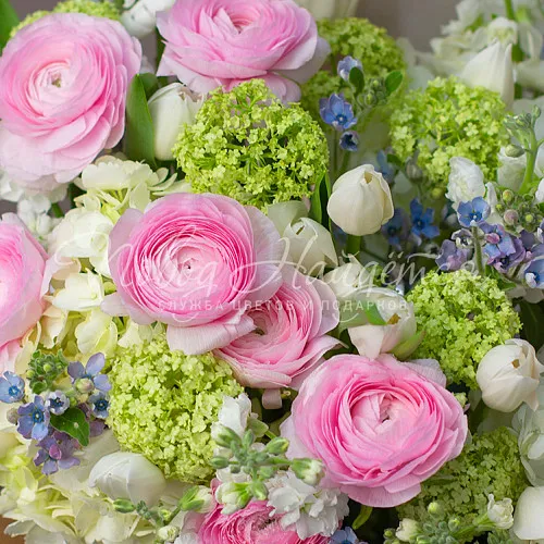 Букеты с РАНУНКУЛЮСАМИ Букет Сказочный миг