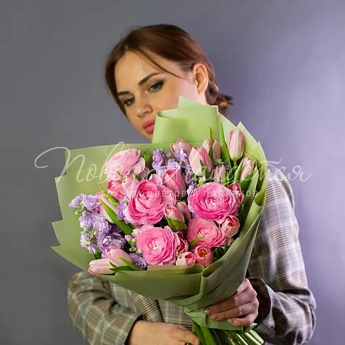 Букеты с РАНУНКУЛЮСАМИ Букет Сюзанна