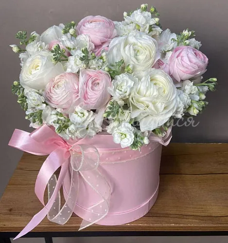 Букеты с РАНУНКУЛЮСАМИ Букет Базилье