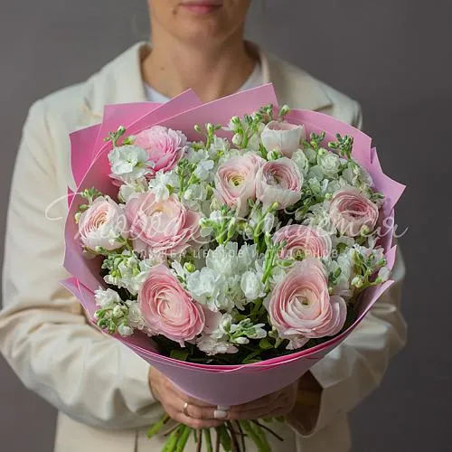 Букеты с РАНУНКУЛЮСАМИ Букет Мартовский день