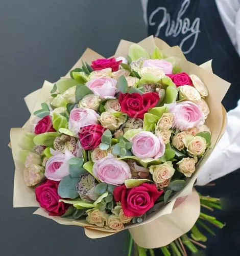 Букеты с РАНУНКУЛЮСАМИ Букет Настроение весны