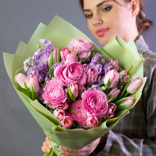 Букеты с РАНУНКУЛЮСАМИ Букет Сюзанна