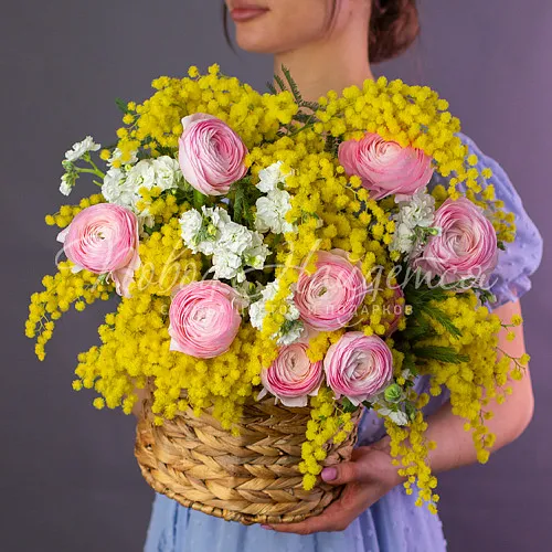 Букеты с РАНУНКУЛЮСАМИ Букет Цветущая весна