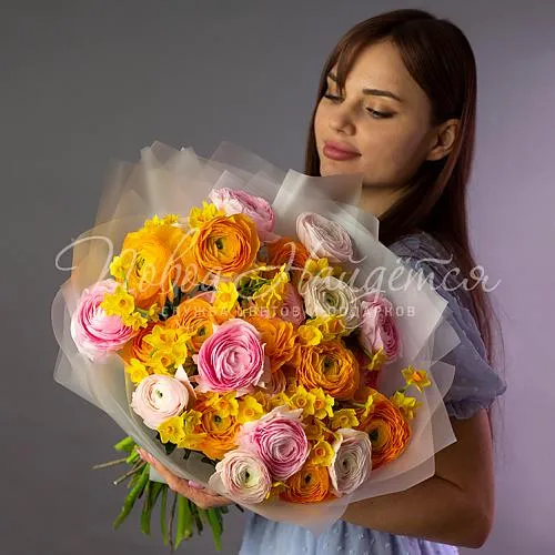 Букеты с РАНУНКУЛЮСАМИ Букет Солнце в душе